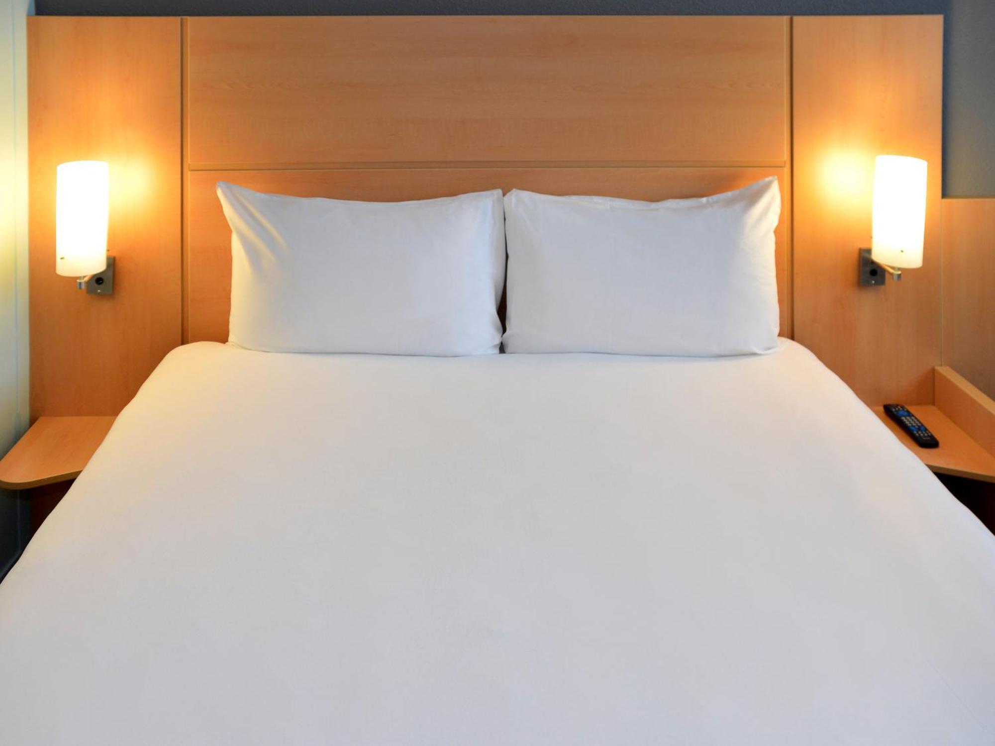 Ibis London Thurrock M25 Grays Экстерьер фото